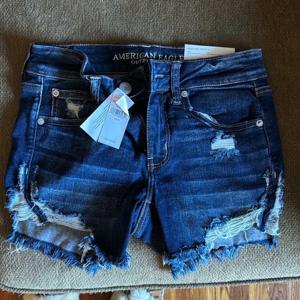 NWT American eagle next level stretch low rise shorts